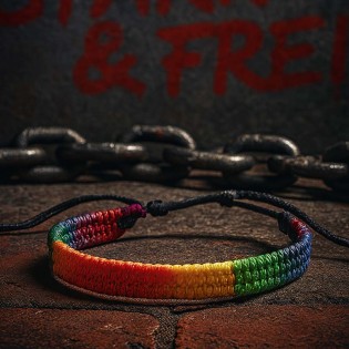 Gaypride|Tigerversand – we reply fast, even faster via WhatsApp! Fastest shipping from our warehouses in Germany and Switzerland.