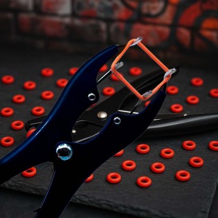 Kinkster Nipple Play + 150 red rings|Alpha X|Tigerversand – we reply fast, even faster via WhatsApp! Fastest shipping from our warehouses in Germany and Switzerland.|Nipple clamps