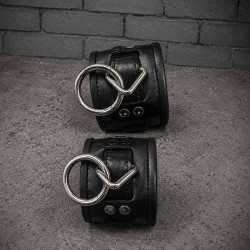 HEAVY DUTY LEATHER RESTRAINTS|® XLeathers|TV|BDSM Fesseln