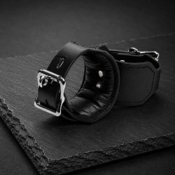 Lockable and padded leather handcuffs|® XLeathers|TV|BDSM bondage